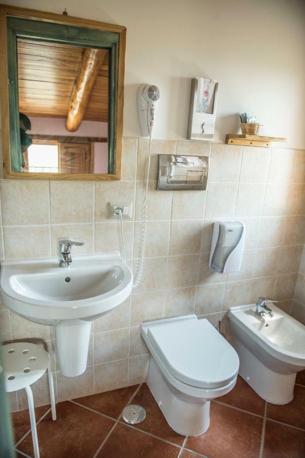 B&B Rifugio Tra Gli Ulivi Campagna Eksteriør bilde