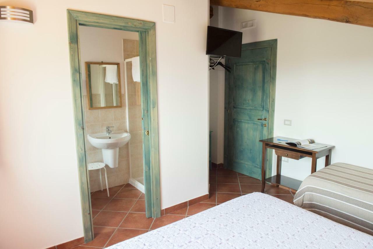 B&B Rifugio Tra Gli Ulivi Campagna Eksteriør bilde